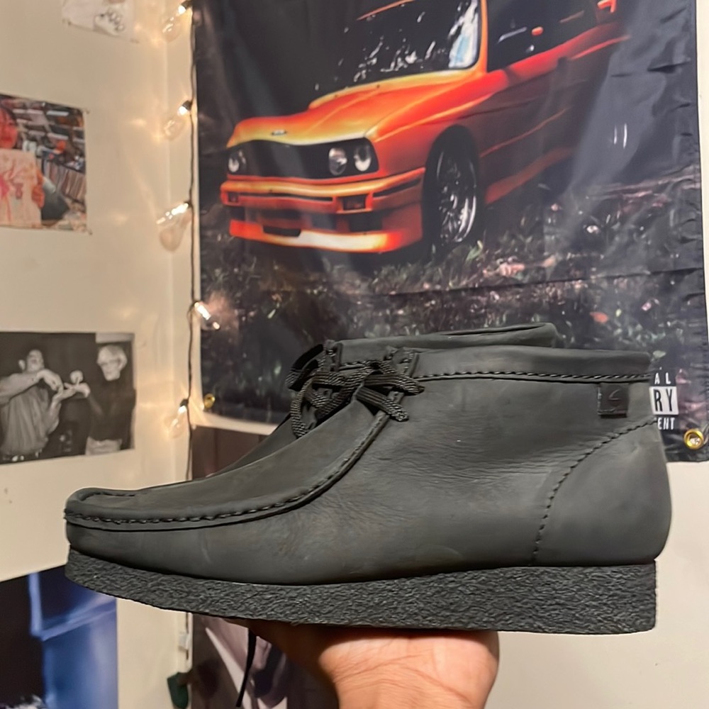 well maintained black clarks
